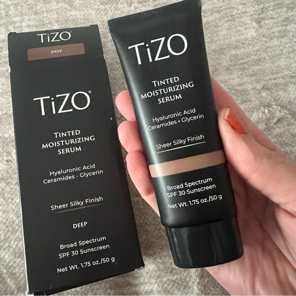 Deep Colored Tizo Tinted Moisturizing Serum SPF 30 Dark Brown It#EG1